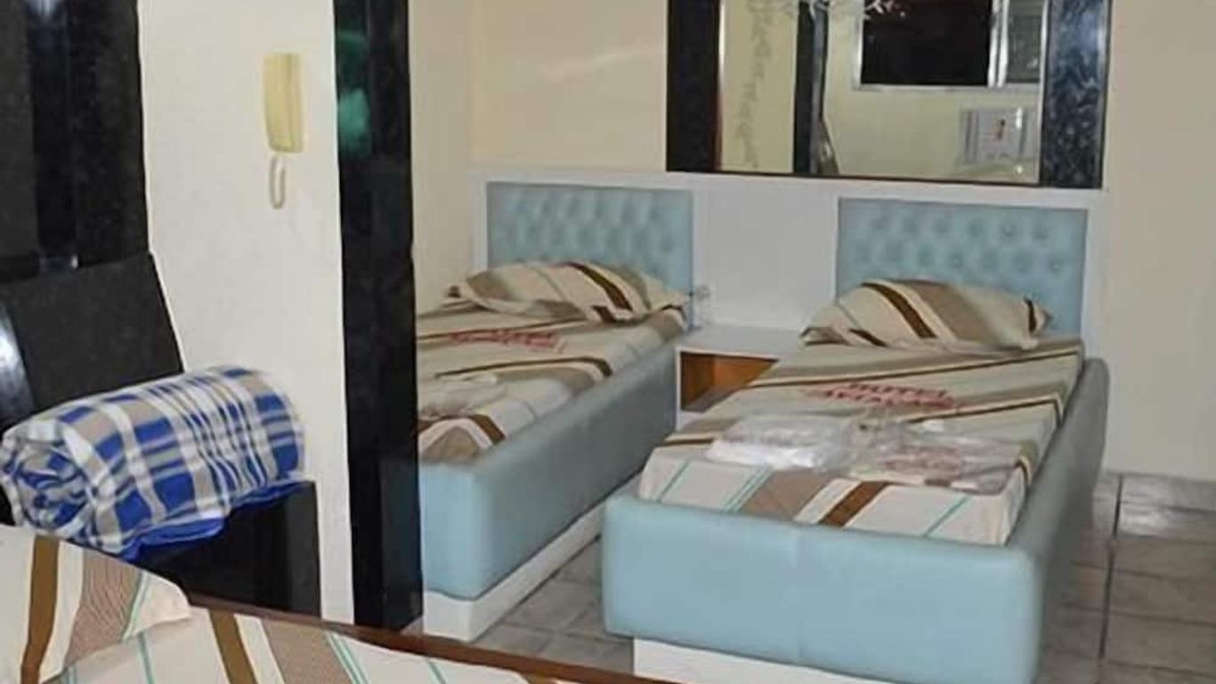 Holliday Norte Hotel