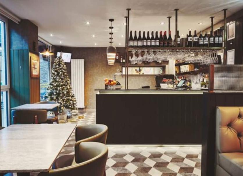 Bar Photo