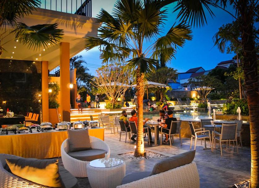 Restaurant Photo