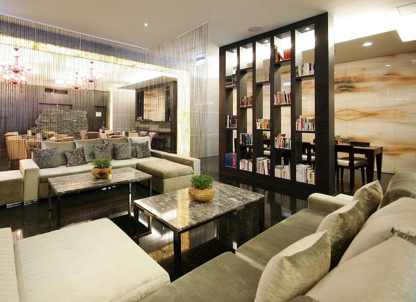 Lounge Photo
