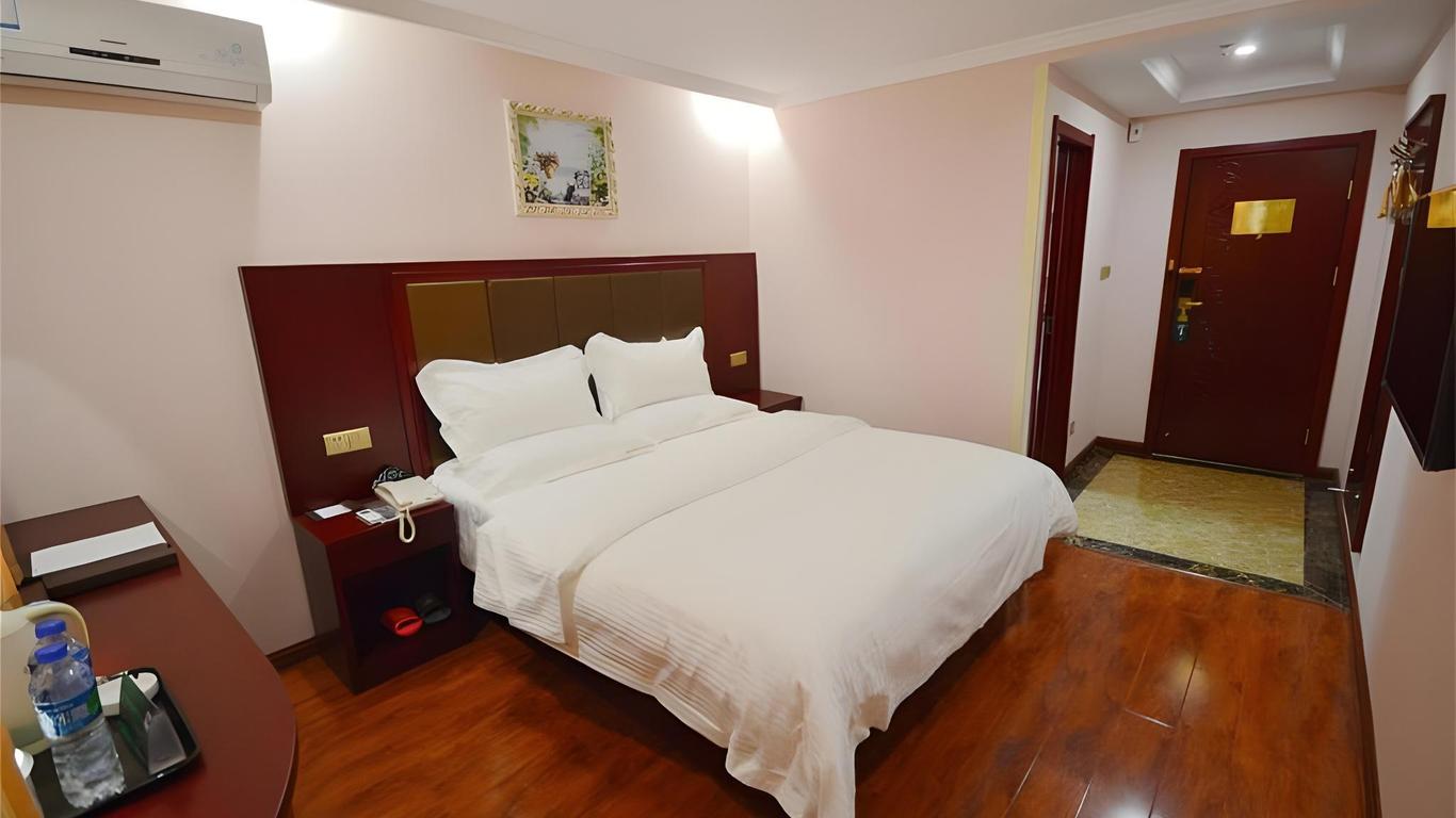 Greentree Inn Suzhou Guanqian Yangyuxiang Metro Station Business Hotel