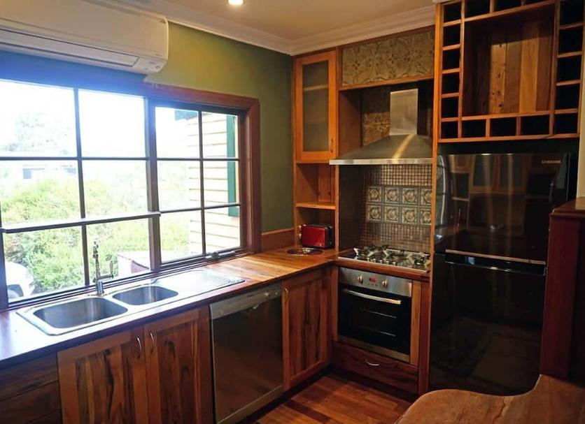 Kitchen Photo