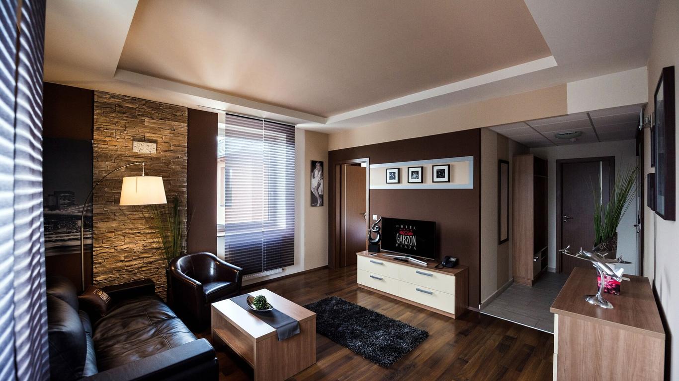 Hotel Garzon Plaza