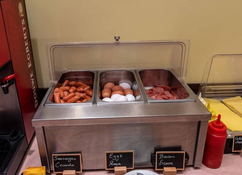 Buffet Photo