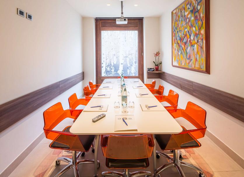 Conference room Photo