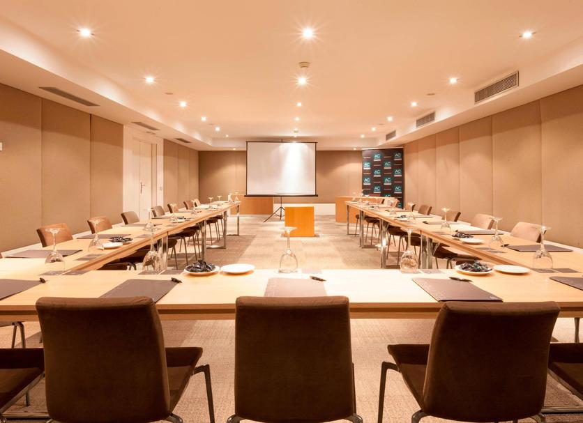 Conference room Photo