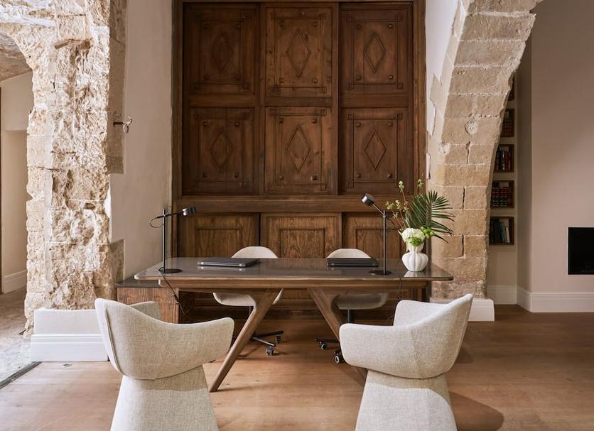 Dining room Photo