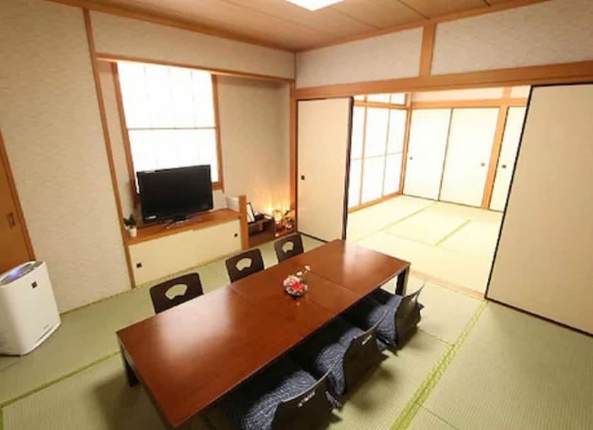 Dining room Photo