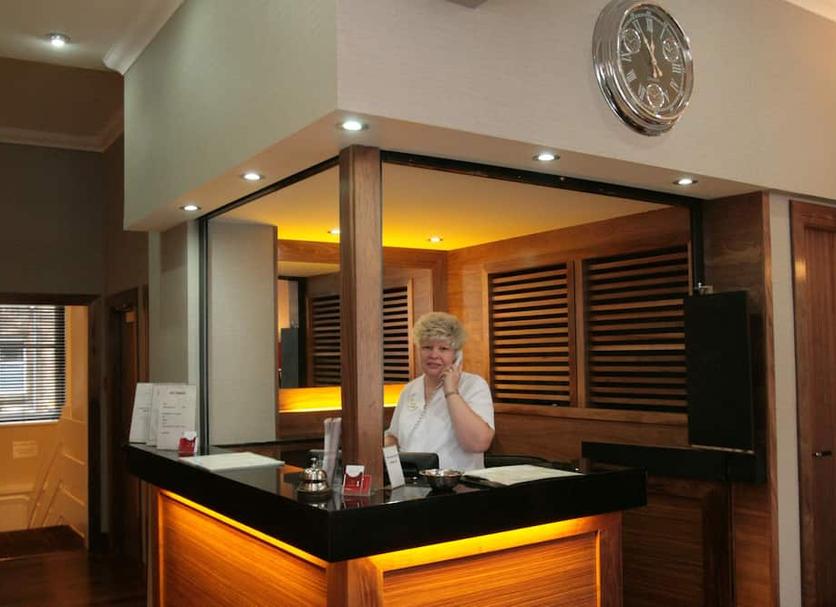 Front desk Photo