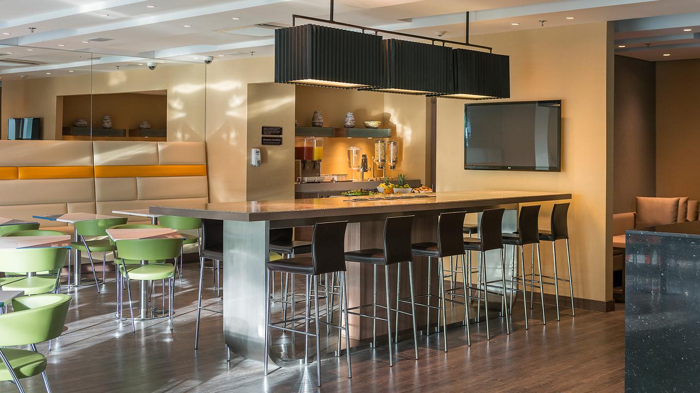 Hampton By Hilton Barranquilla