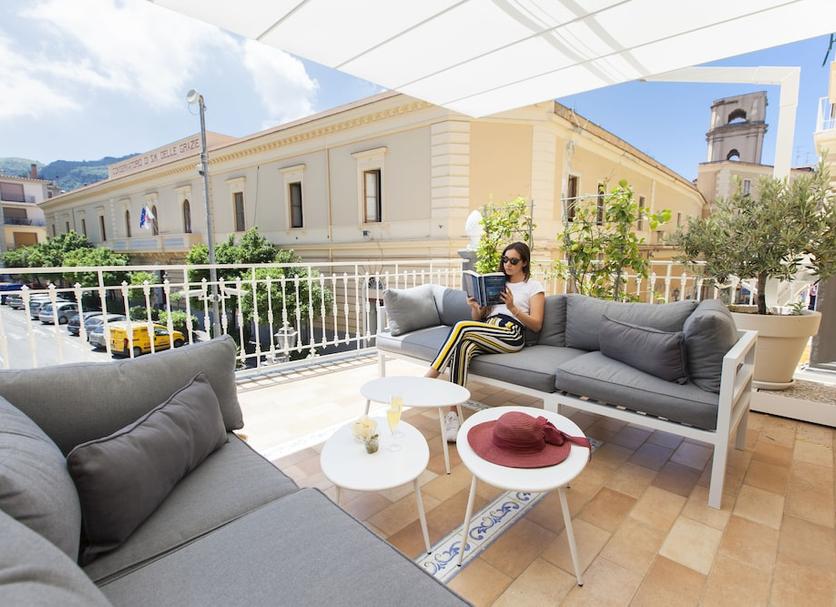 Balcony Photo