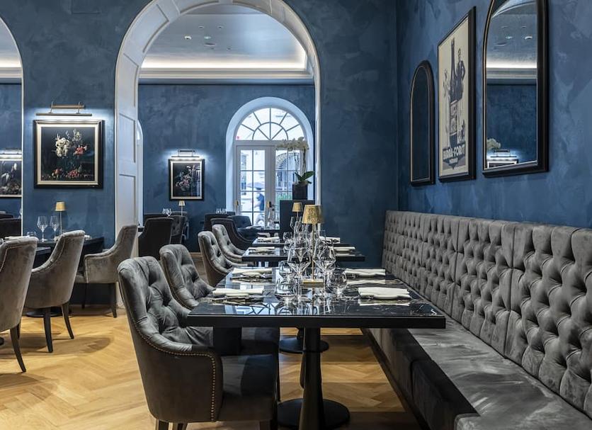 Restaurant Photo