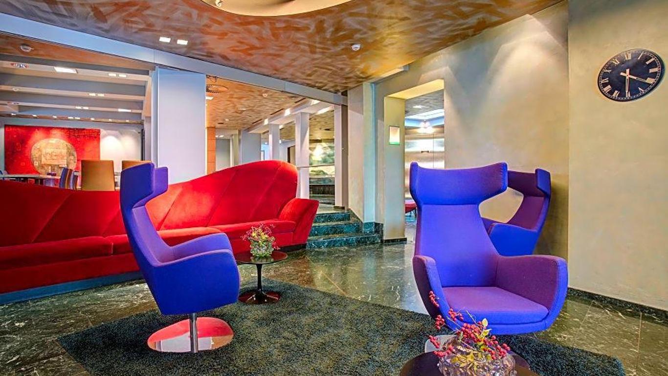 Premier Inn Köln City Centre