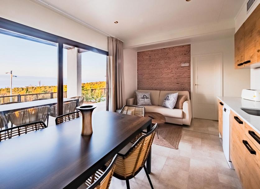 Dining room Photo