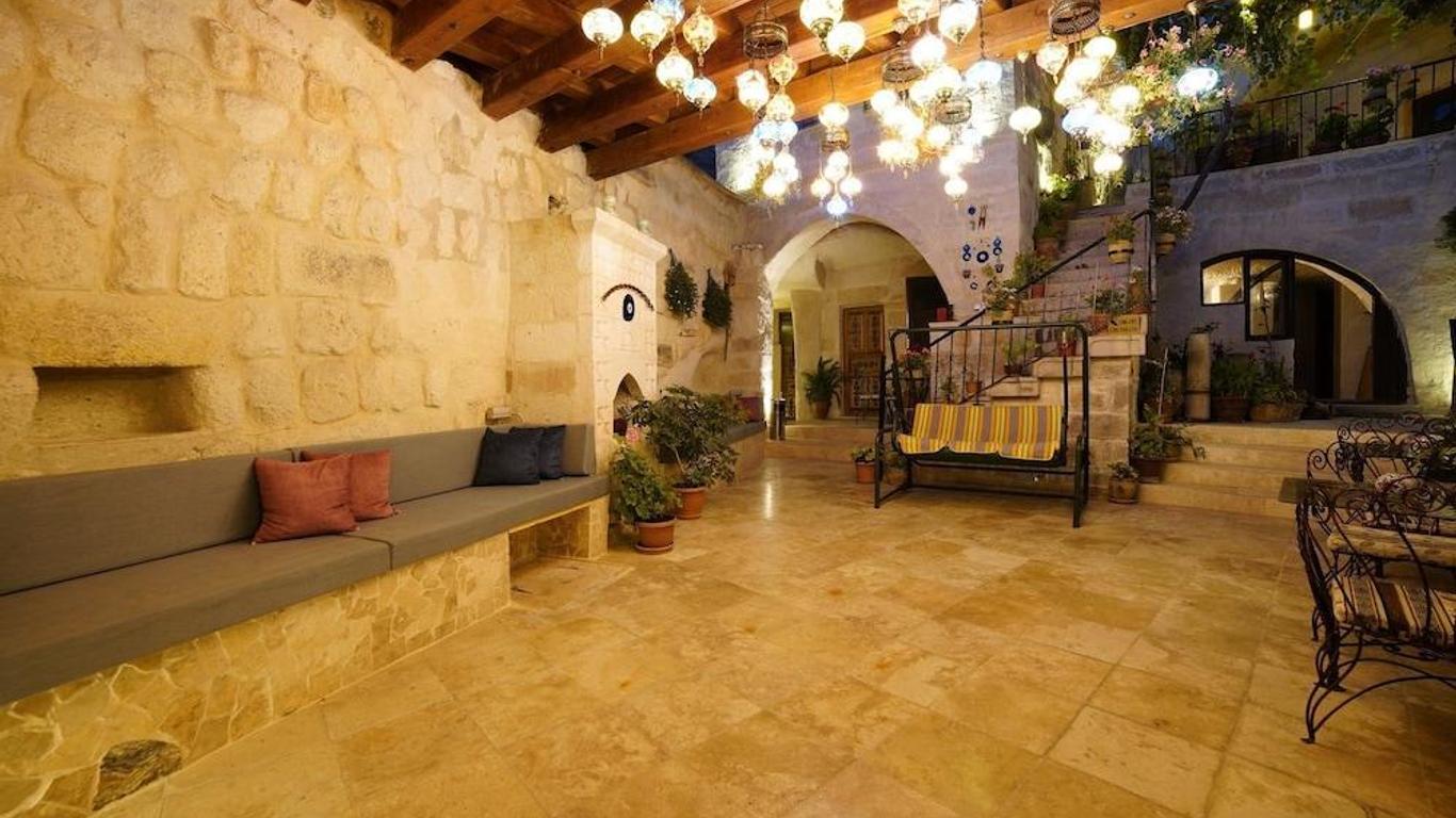 Melek Cave Hotel