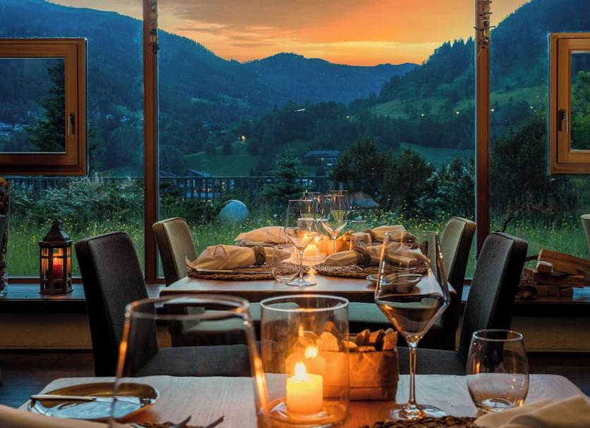 Dining room Photo