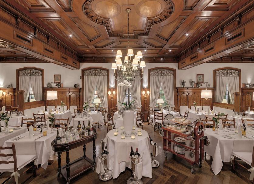 Banquet hall Photo