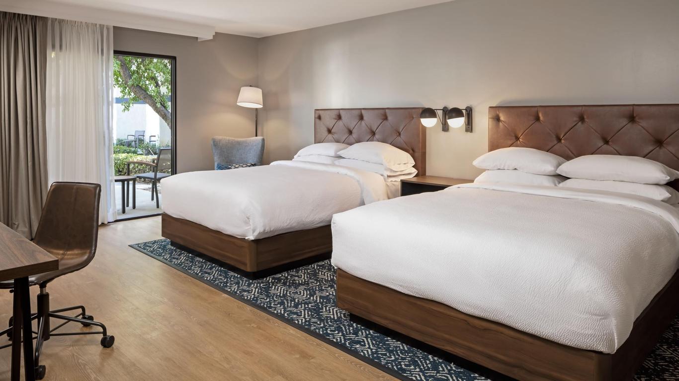 Four Points by Sheraton Bakersfield