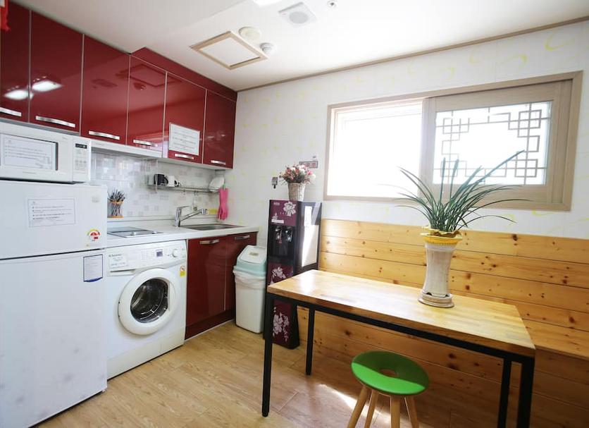 Kitchen Photo