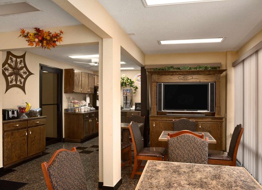 Dining room Photo