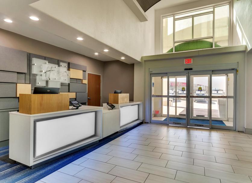 Front desk Photo