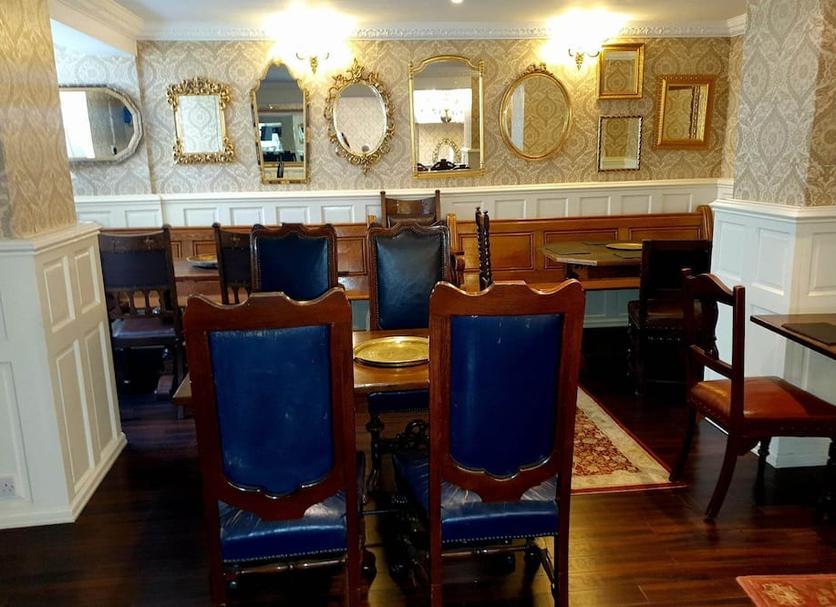 Restaurant Photo