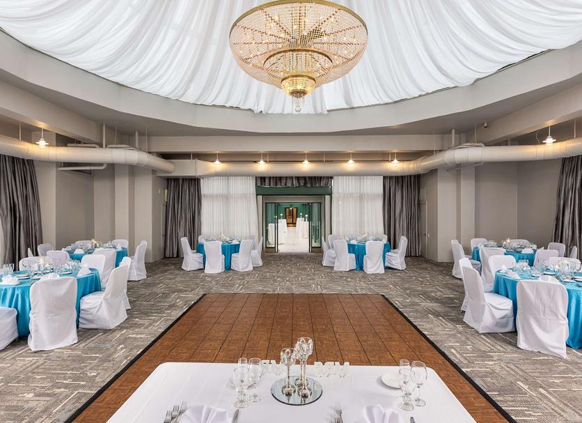 Banquet hall Photo
