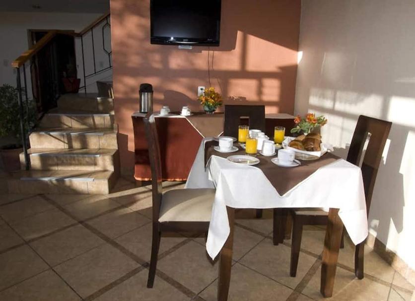 Dining room Photo