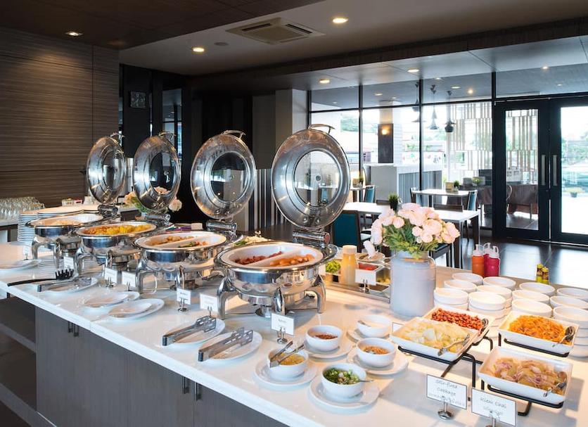 Buffet Photo