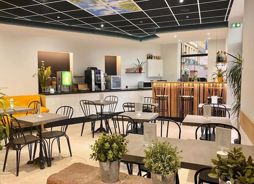 Restaurant Photo