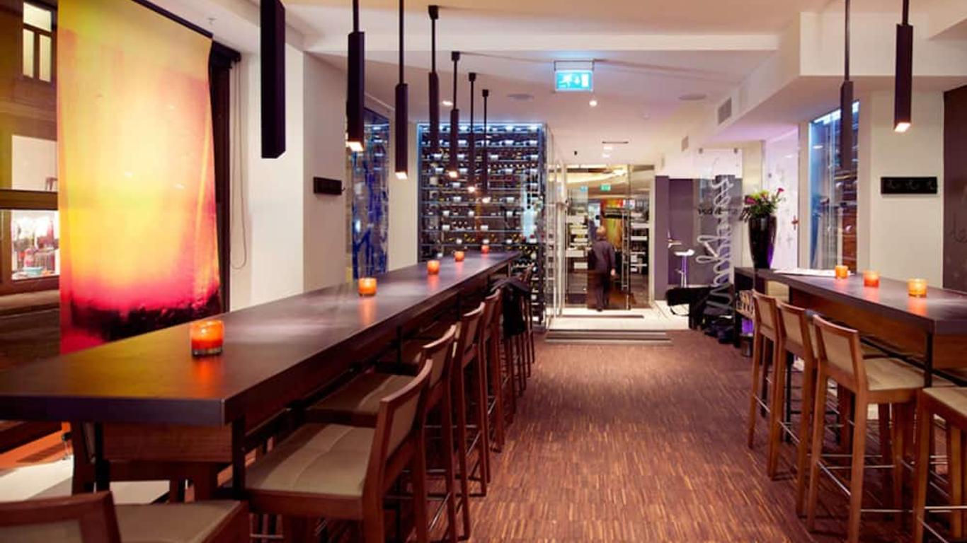 Home Hotel Savoy