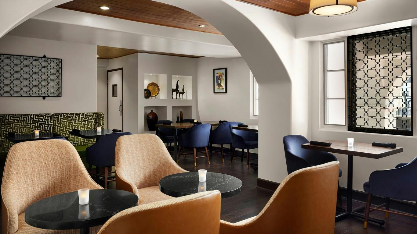 Triada Palm Springs Autograph Collection