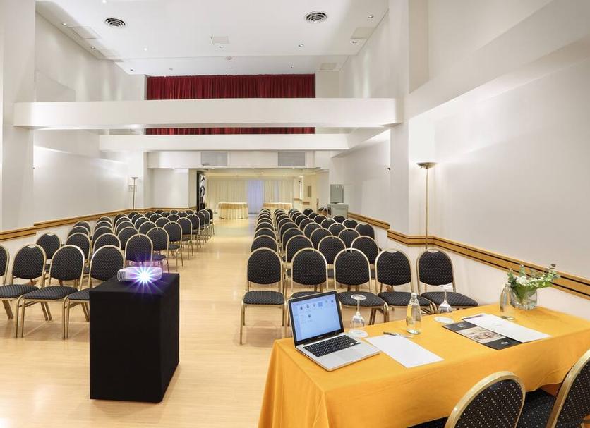 Conference room Photo