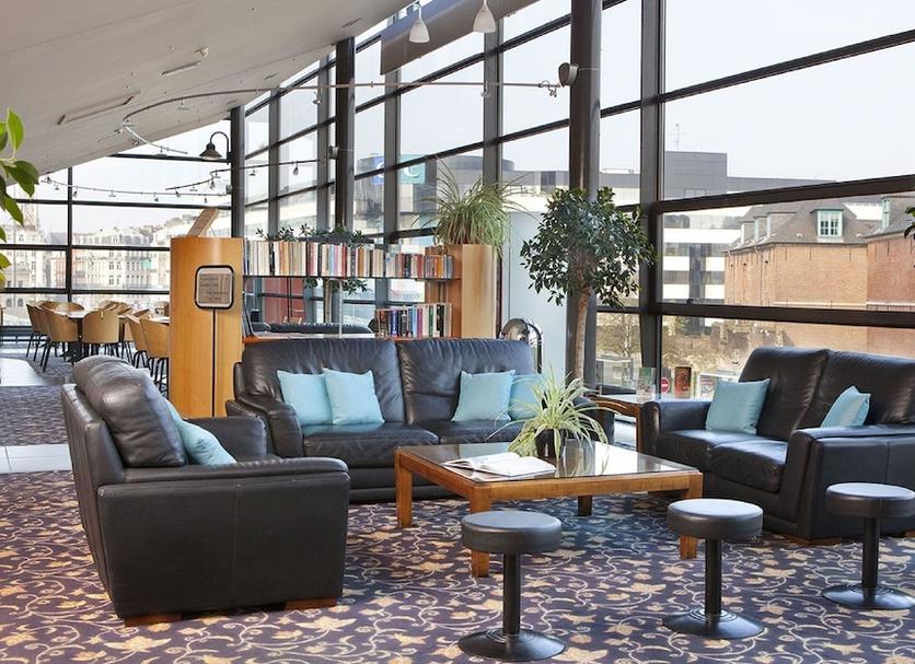 Lounge Photo