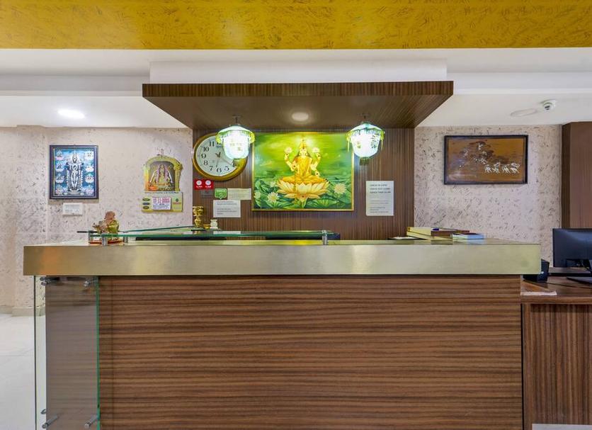 Front desk Photo