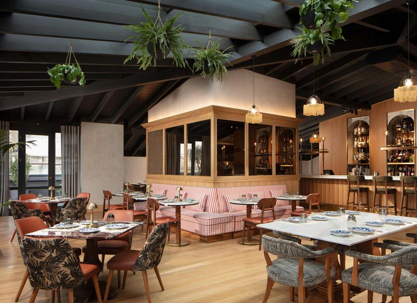 Restaurant Photo