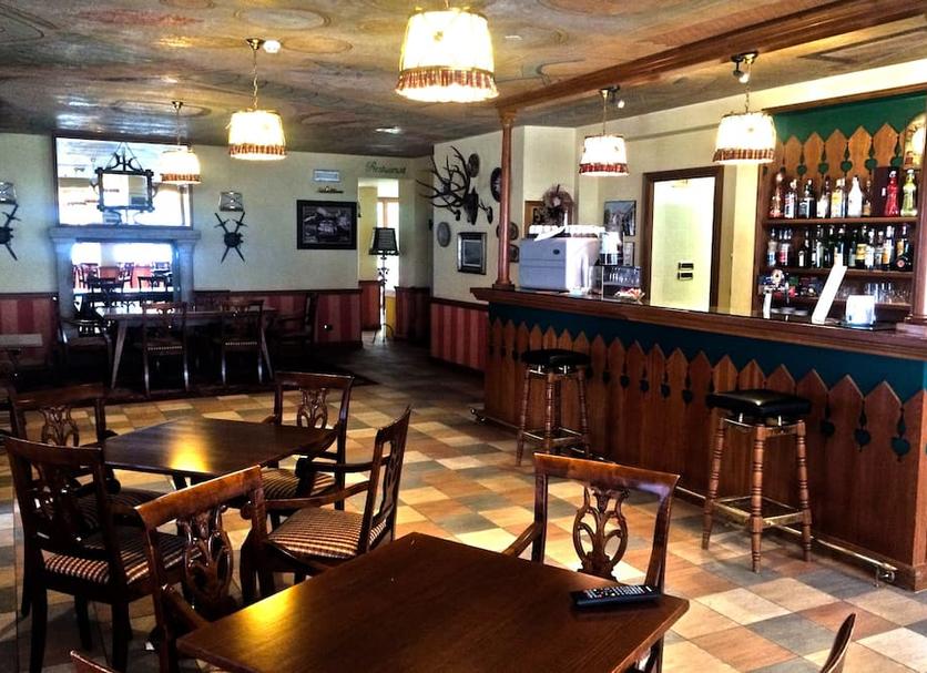 Bar Photo
