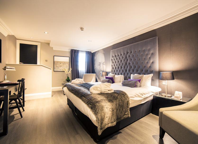 Bedroom Photo