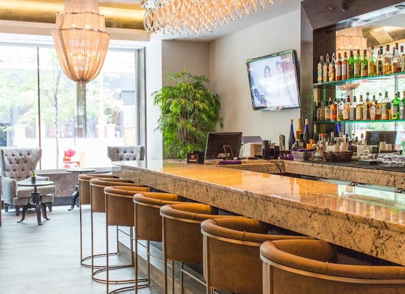 Bar Photo