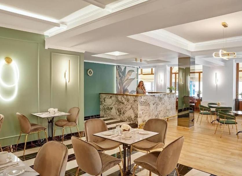 Restaurant Photo