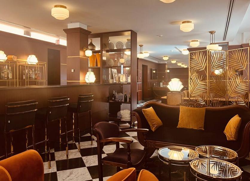 Bar Photo