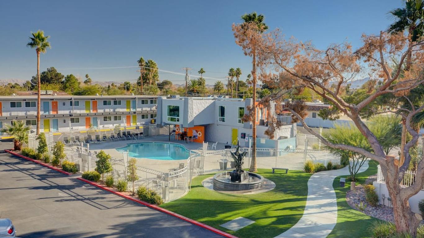 Thunderbird Boutique Hotel