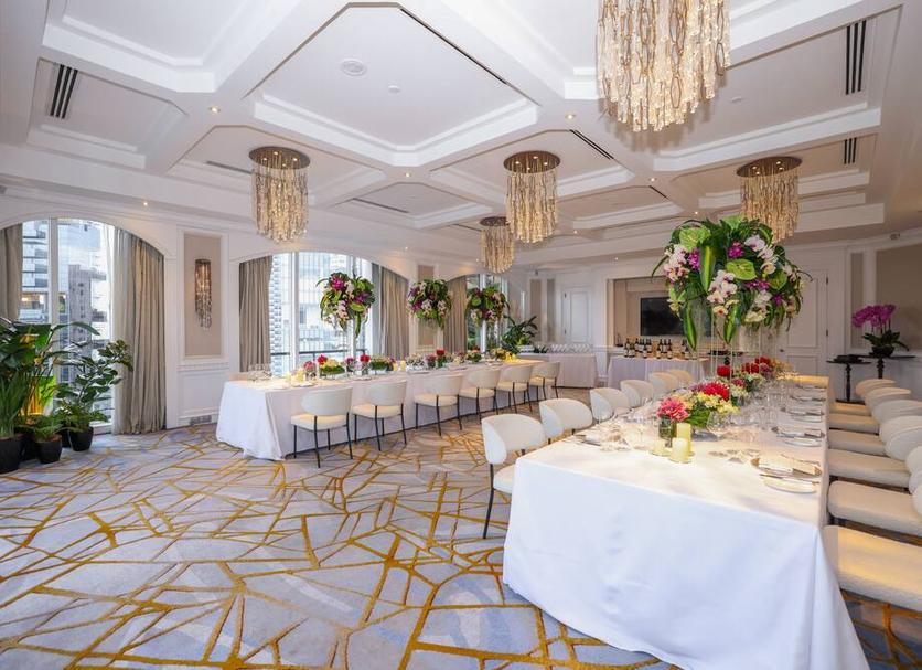 Banquet hall Photo