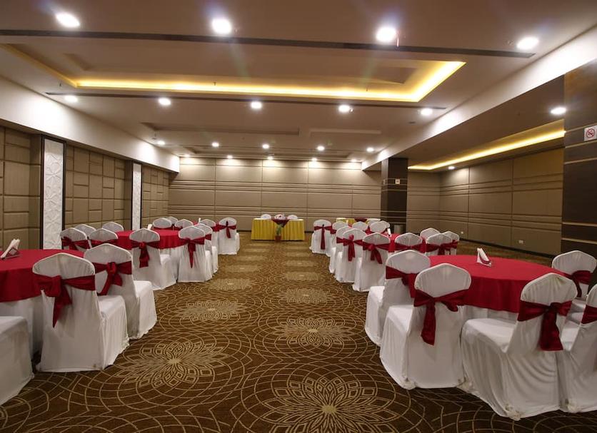 Banquet hall Photo