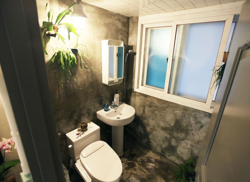 Bathroom Photo