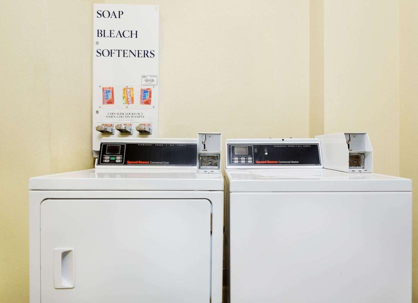 Laundry facility Photo