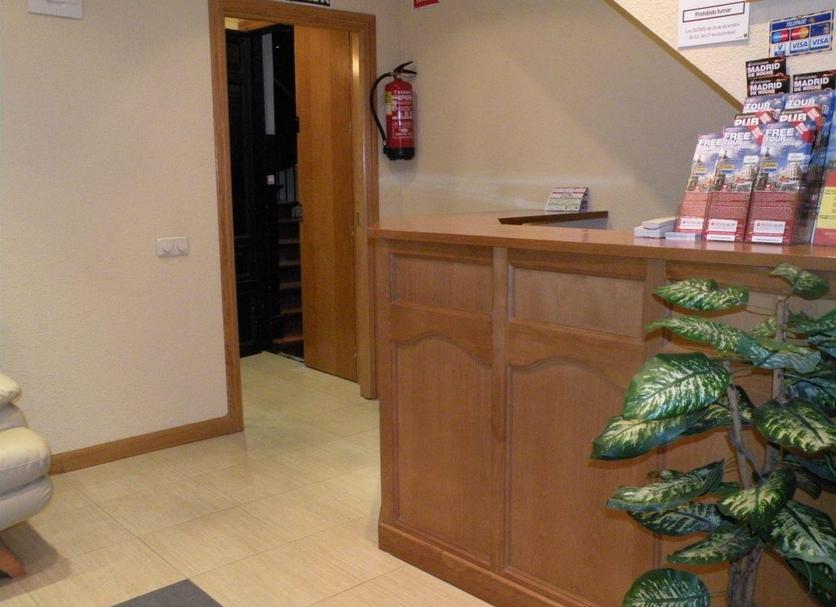 Front desk Photo