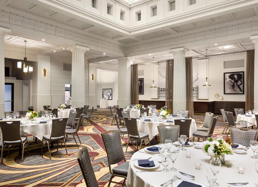 Banquet hall Photo