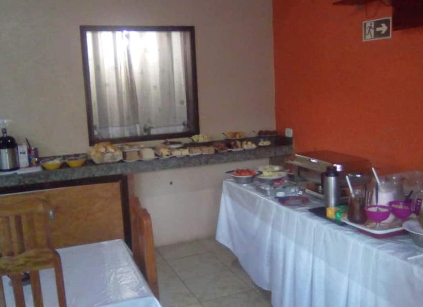Buffet Photo