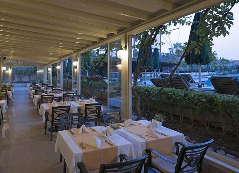 Restaurant Photo